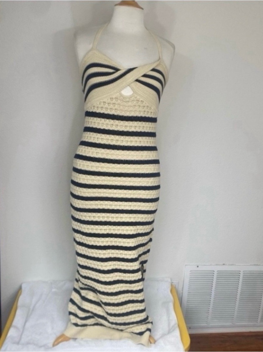 House of Harlow 1960 Women's Tan Black Stripe Crochet Halter Midi Dress Size M